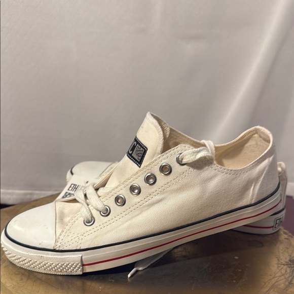 Ethletic Sneakers Cream - Fairtrade shoes. Never worn. With tag. Size 10. - Picture 3 of 11